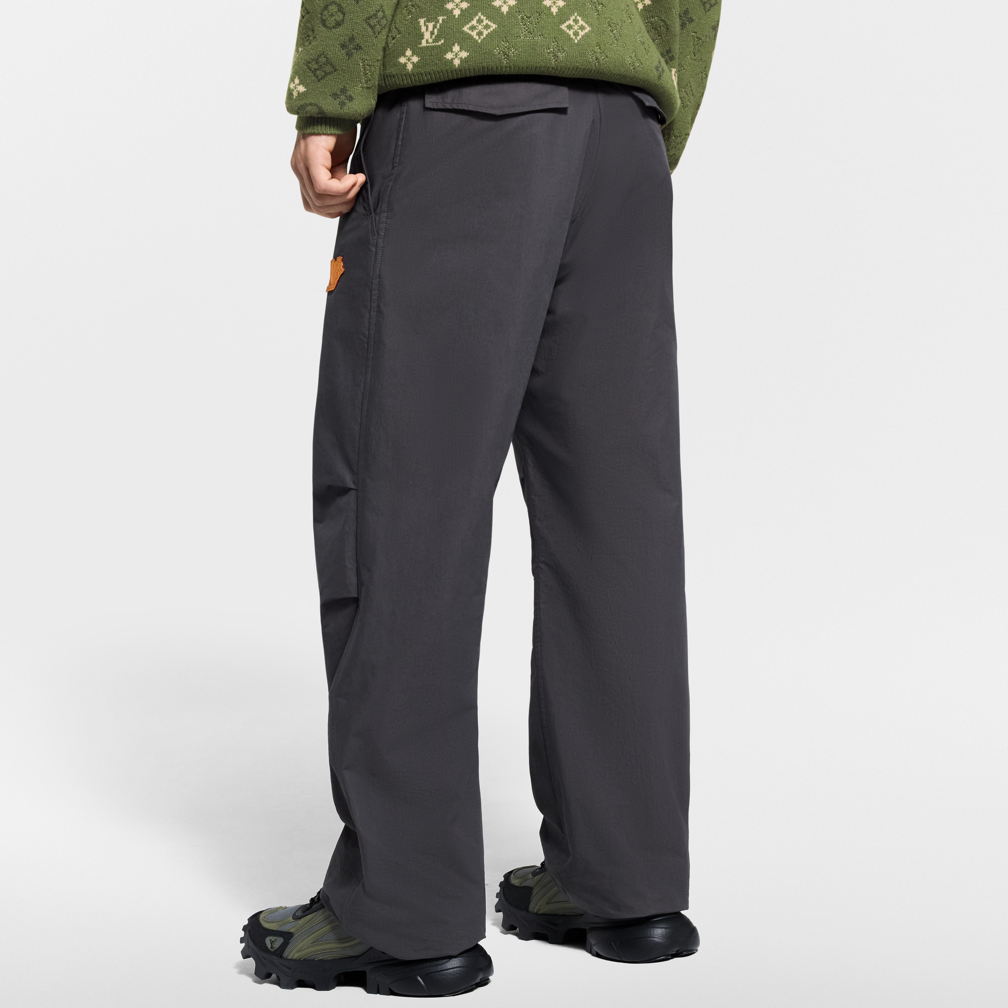 Casual Outdoor Pants  in Men's Ready-to-Wear Pants collections by Louis Vuitton (Product zoom)